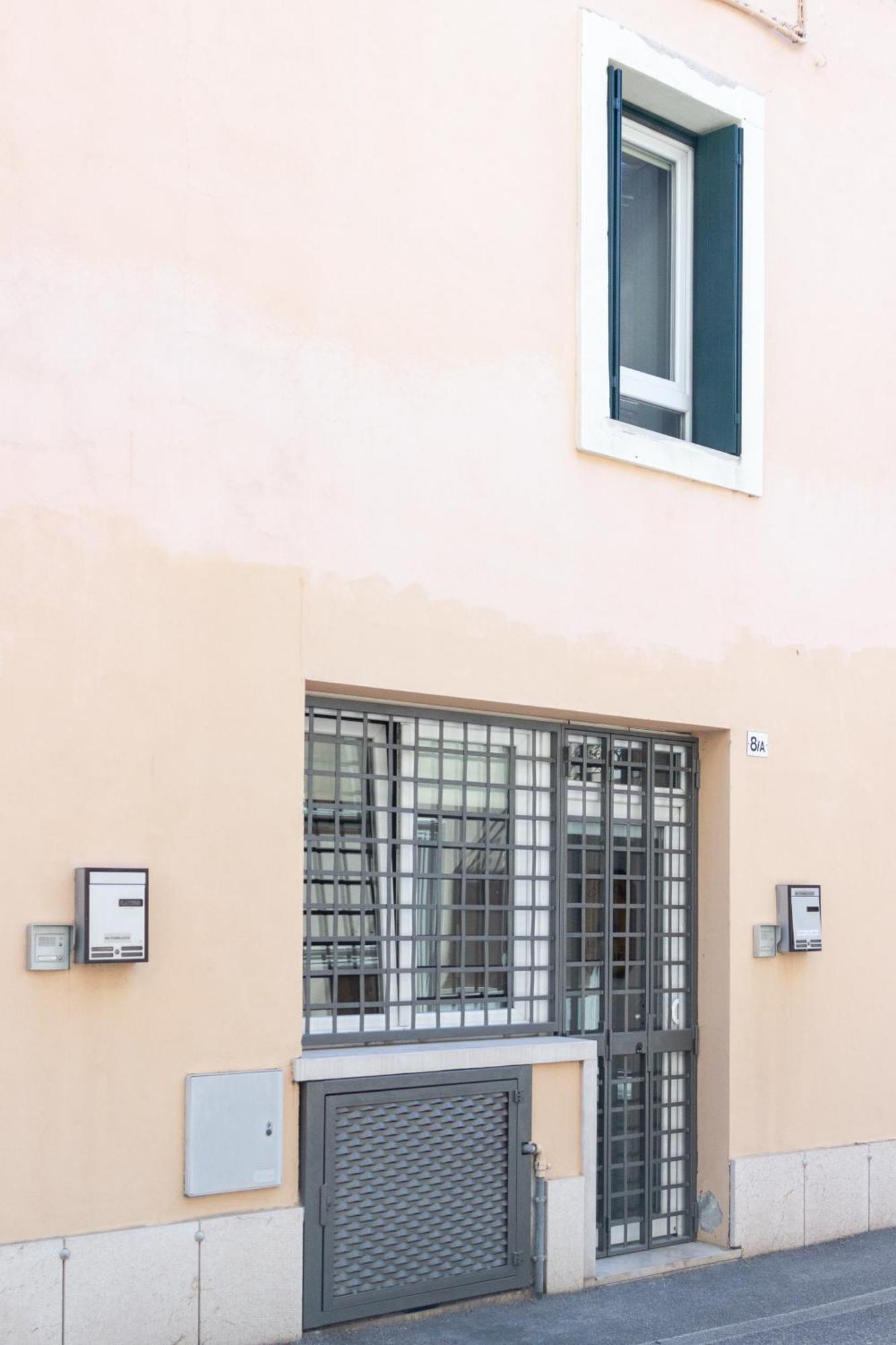 Verona Nest Екстериор снимка